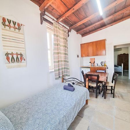 Apartamento Athena'S Pool Oasis Skarinou Exterior foto
