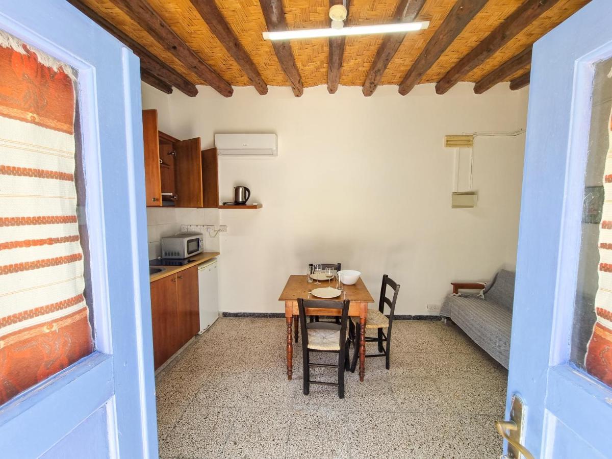 Apartamento Athena'S Pool Oasis Skarinou Exterior foto